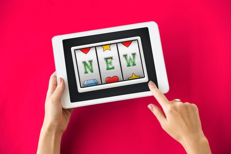 Fitur cascade berantai dalam Reactoonz menciptakan kemenangan beruntun